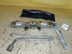 Домкрат на Nissan Фото 3