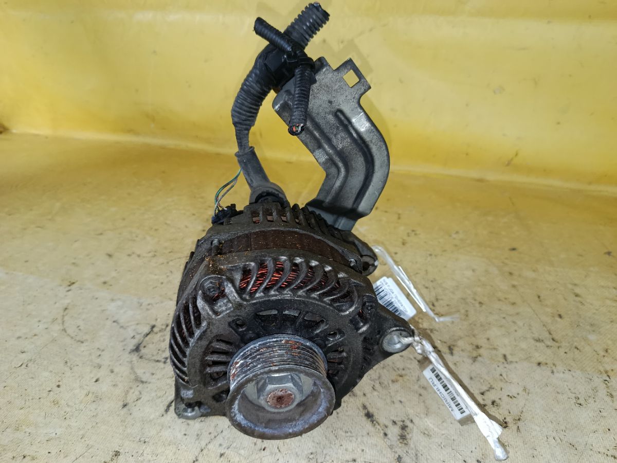 Генератор 23100-EG010 на Nissan Fuga Y50 VQ25DE Фото 4