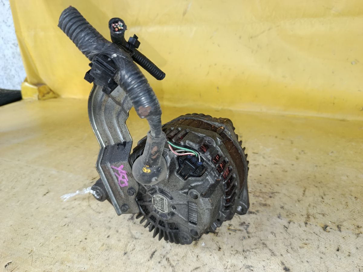 Генератор 23100-EG010 на Nissan Fuga Y50 VQ25DE Фото 6