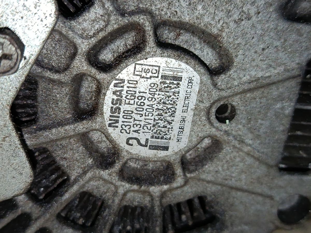 Генератор 23100-EG010 на Nissan Fuga Y50 VQ25DE Фото 7