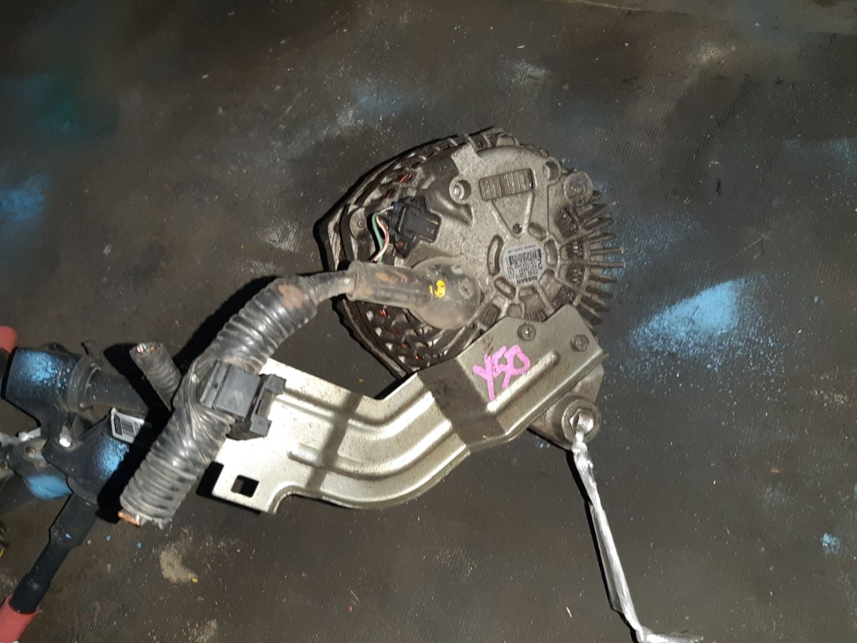 Генератор 23100-EG010 на Nissan Fuga Y50 VQ25DE Фото 9