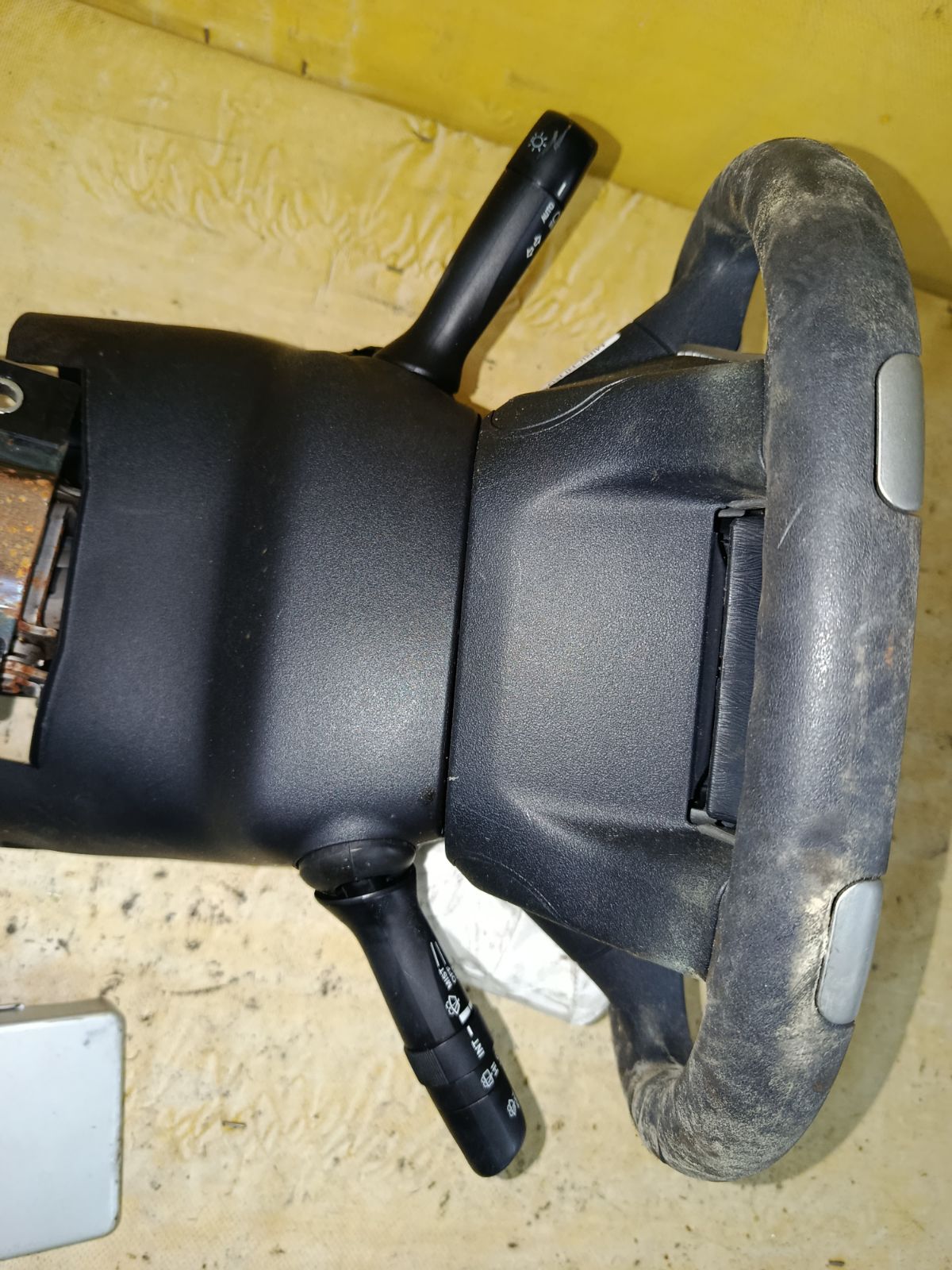 Рулевая колонка на Toyota Aqua NHP10 Фото 8