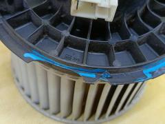 Мотор печки на Nissan Note E11 Фото 5