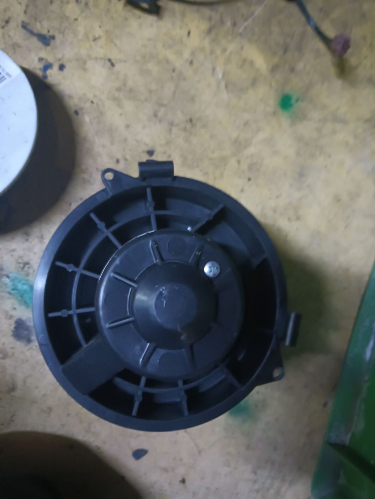 Мотор печки на Nissan March K13 Фото 5