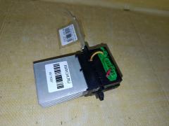 Регулятор скорости мотора отопителя на Nissan Note E11 HR15DE Фото 3