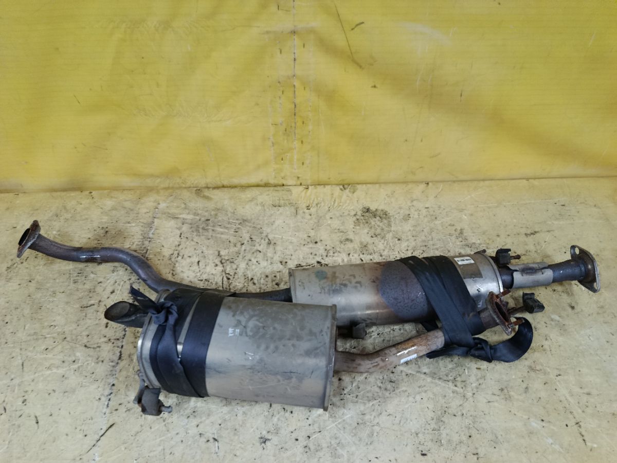 Глушитель на Nissan Note E11 HR15DE Фото 3