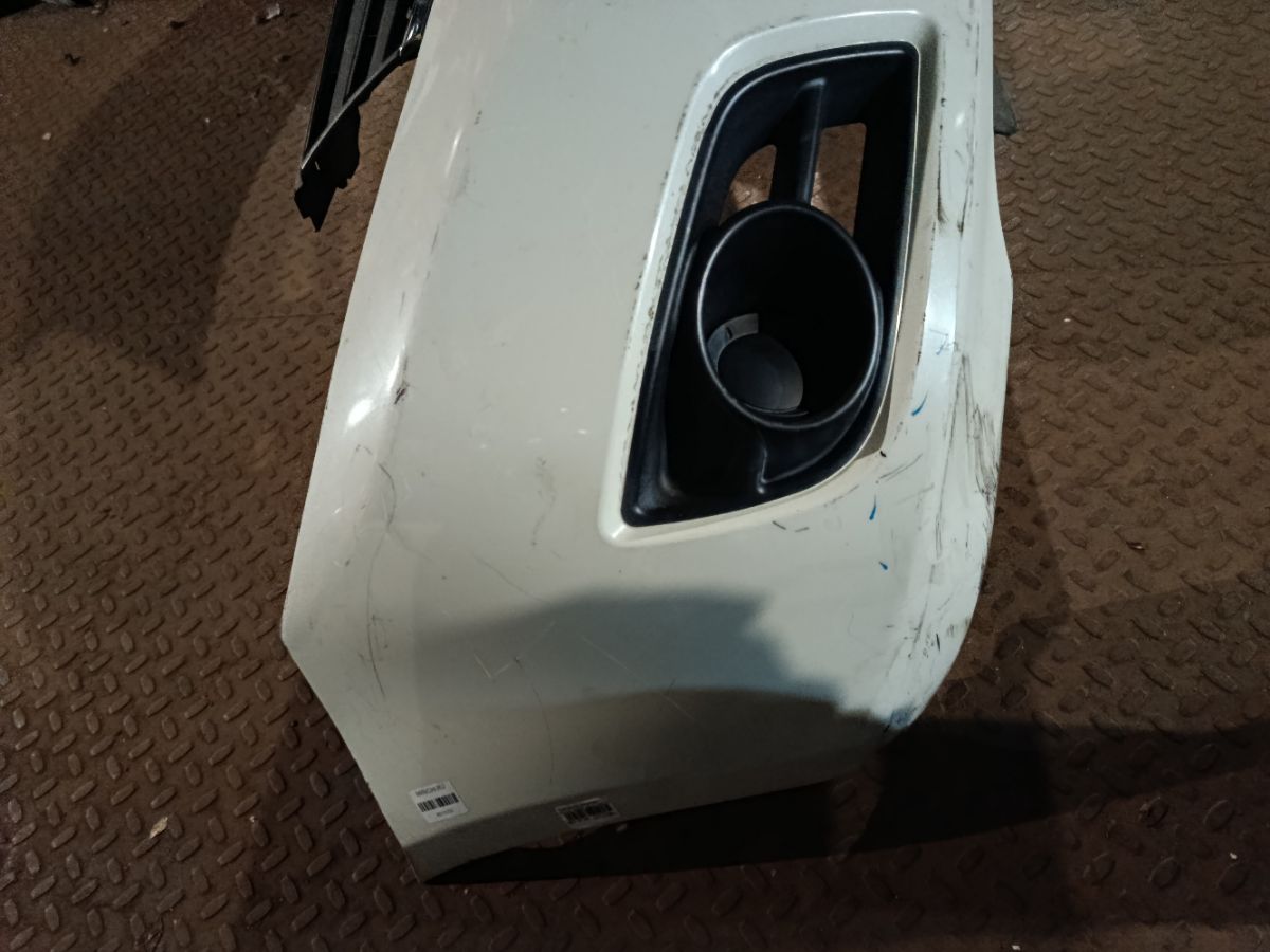 Бампер на Nissan Note E11 Фото 7