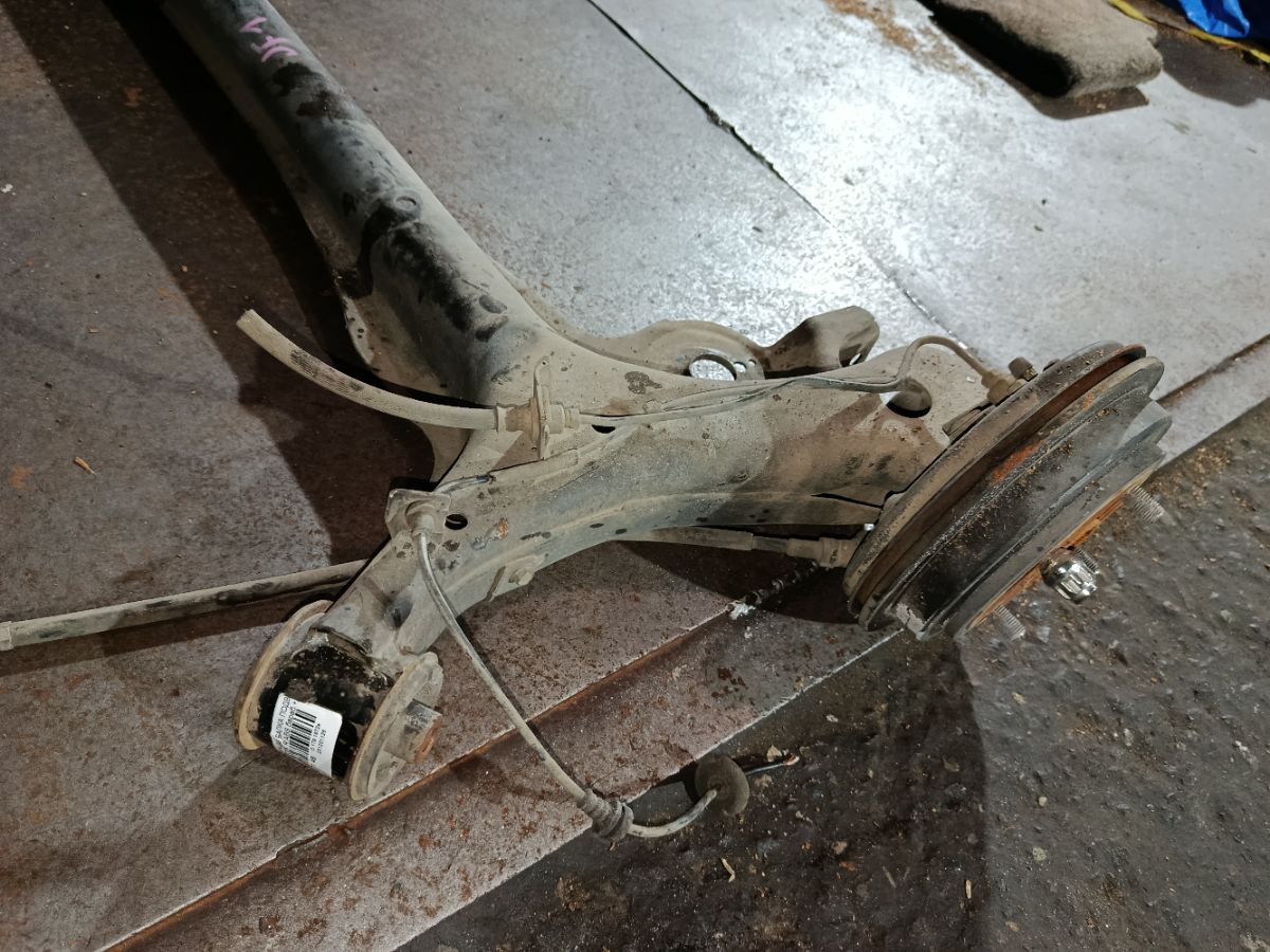 Балка подвески на Honda N-Box JF1 S07A Фото 5