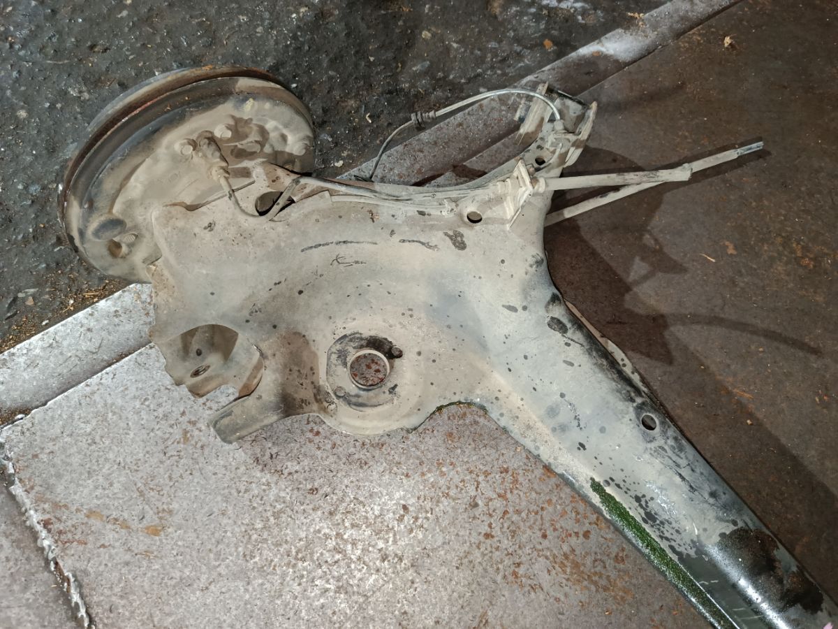 Балка подвески на Honda N-Box JF1 S07A Фото 7