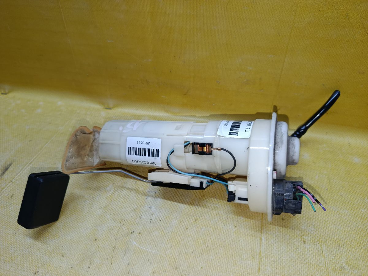 Бензонасос 15100-72M70 на Suzuki Hustler MR41S R06A Фото 5