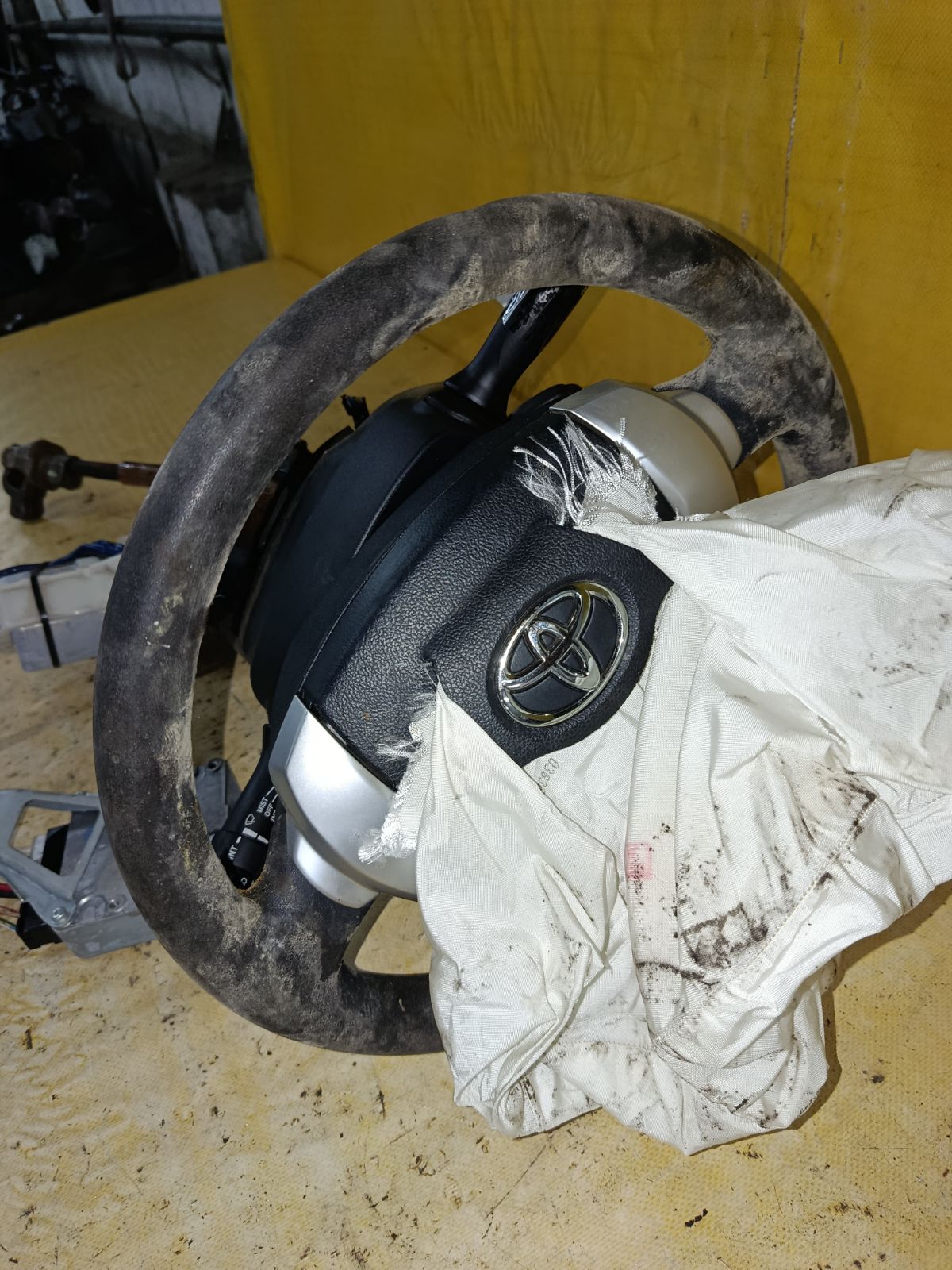 Рулевая колонка на Toyota Aqua NHP10 Фото 7