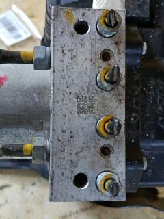 Блок ABS на Honda Odyssey RC1 K24W Фото 8