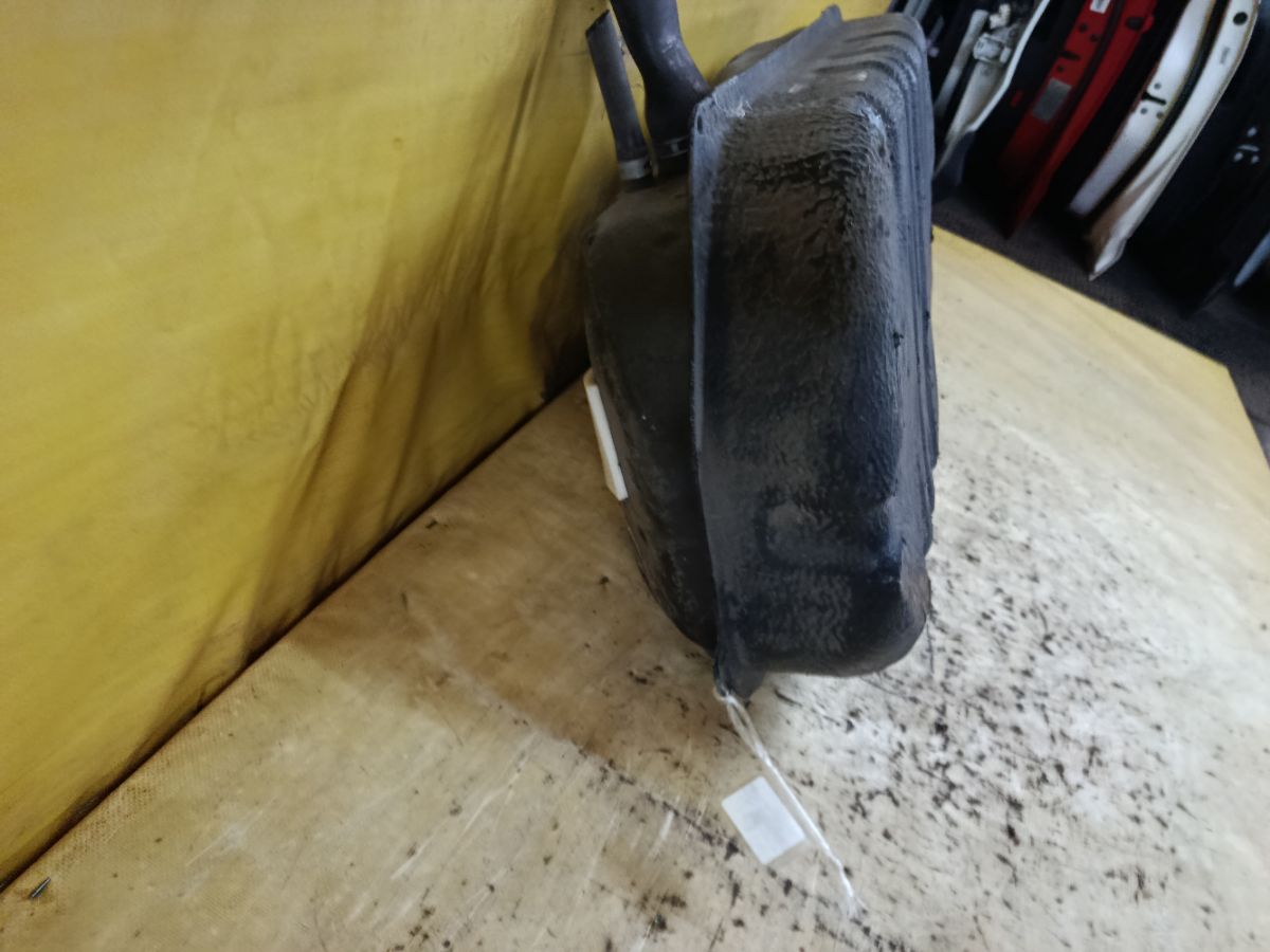 Бак топливный на Mazda Demio DW3W B3 Фото 5