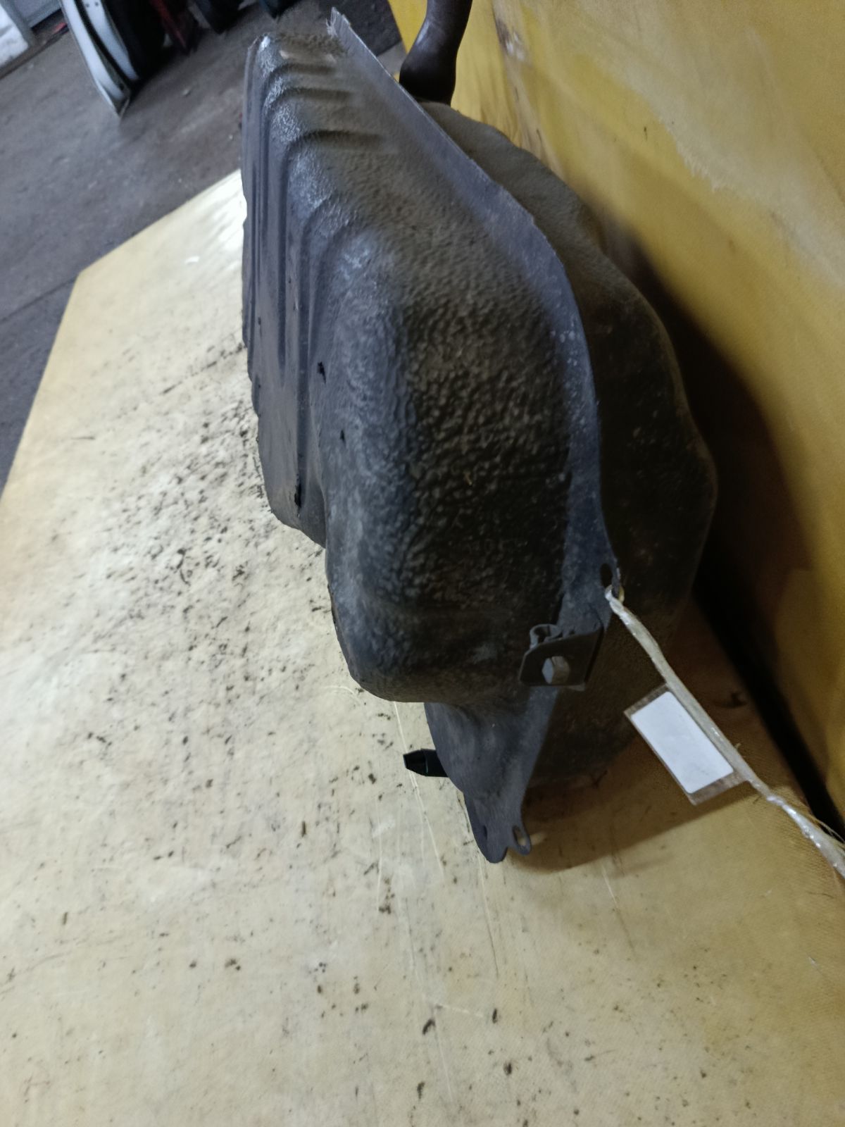 Бак топливный на Mazda Demio DW3W B3 Фото 6