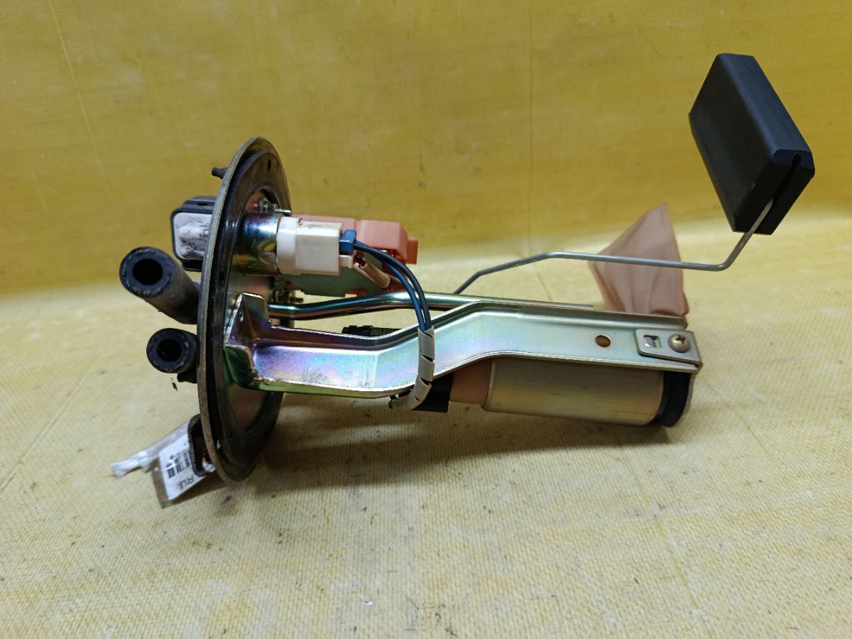 Бензонасос на Mazda Demio DW3W B3 Фото 4