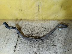 Заливная горловина топливного бака на Toyota Voxy ZRR70G 3ZR-FAE Фото 2