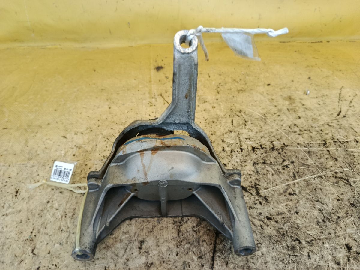 Подушка двигателя на Nissan Murano TNZ51 QR25DE Фото 2