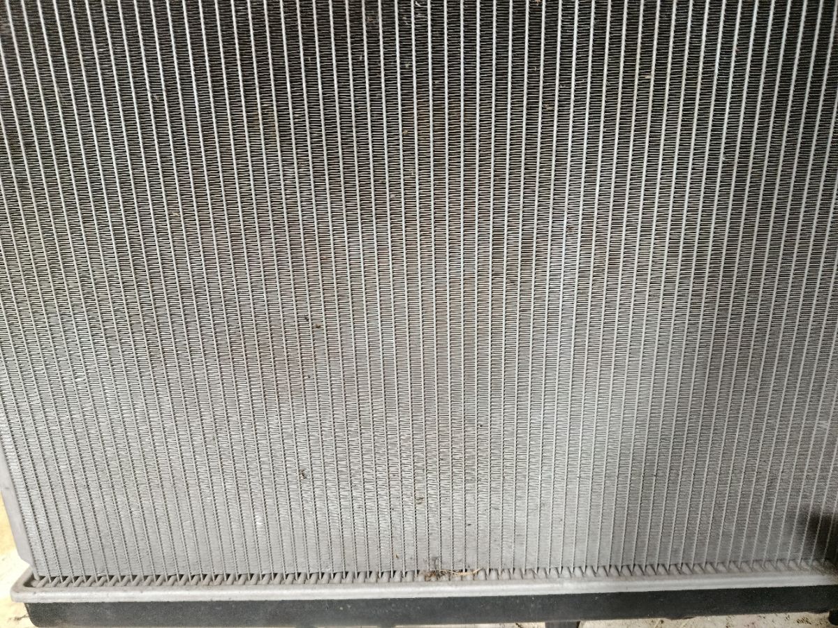 Радиатор ДВС на Nissan Tiida Latio SC11 HR15DE Фото 2