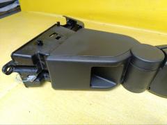 Подлокотник на Nissan Tiida C11 Фото 15