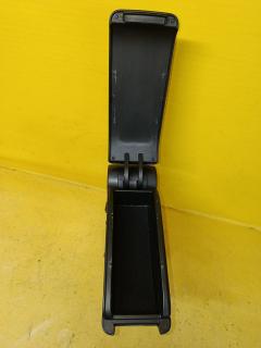 Подлокотник на Nissan Tiida C11 Фото 7