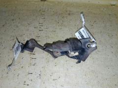 Датчик регулировки наклона фар на Honda Stream RN6 Фото 4