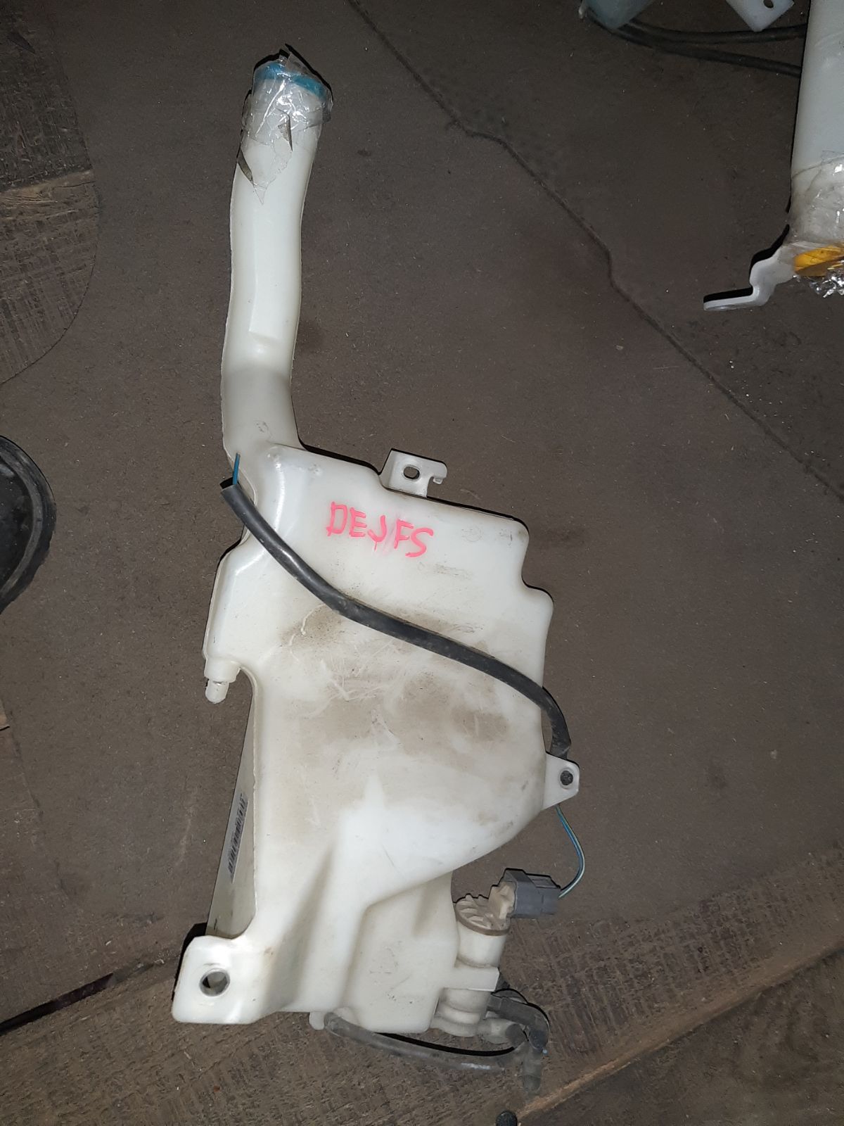 Бачок омывателя на Mazda Demio DEJFS Фото 8