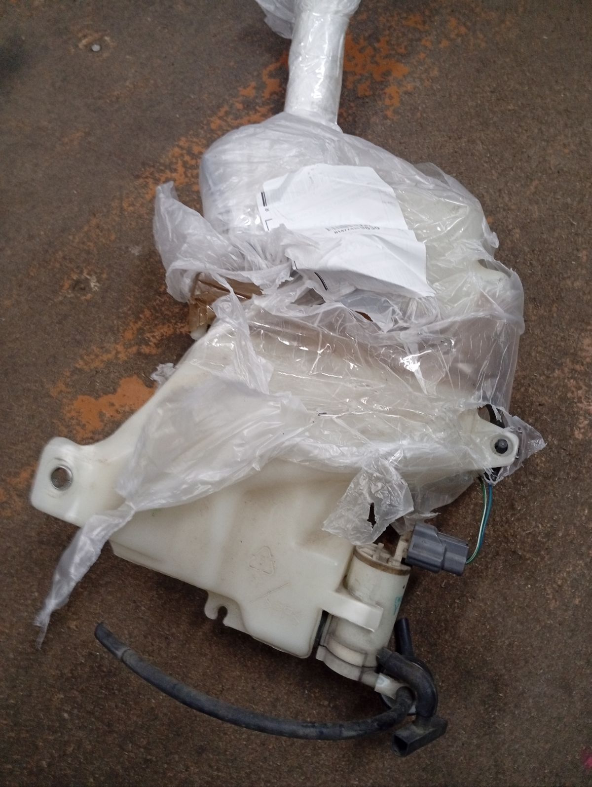 Бачок омывателя на Mazda Demio DEJFS Фото 10