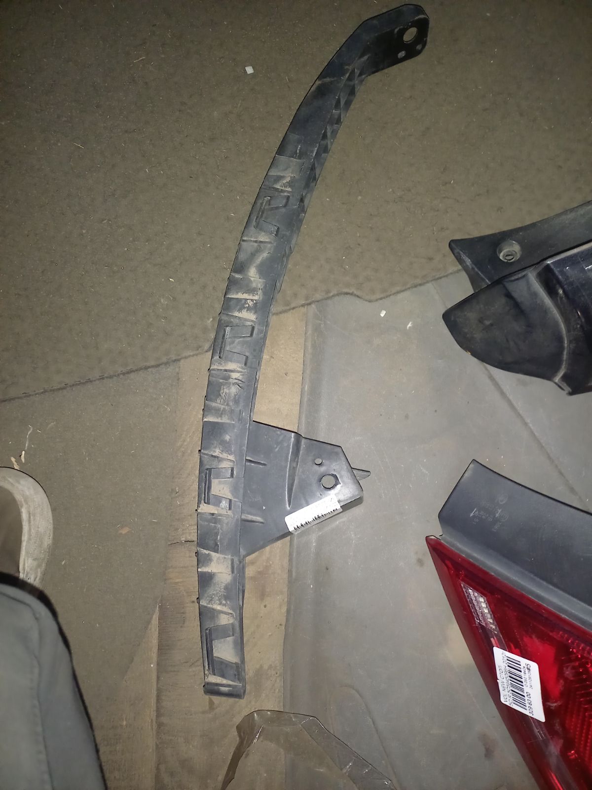 Крепление бампера 71140-SJK-N000 на Honda Elysion RR1 Фото 13