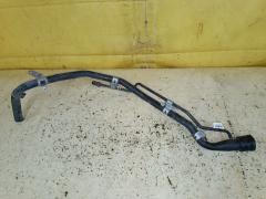 Заливная горловина топливного бака 77201-28240, 77201-28290 на Toyota Voxy AZR60G 1AZ-FSE Фото 4