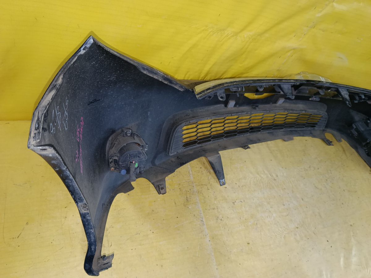 Бампер 0D-2 0D-2,52119-44440 на Toyota Isis ZGM10G Фото 12