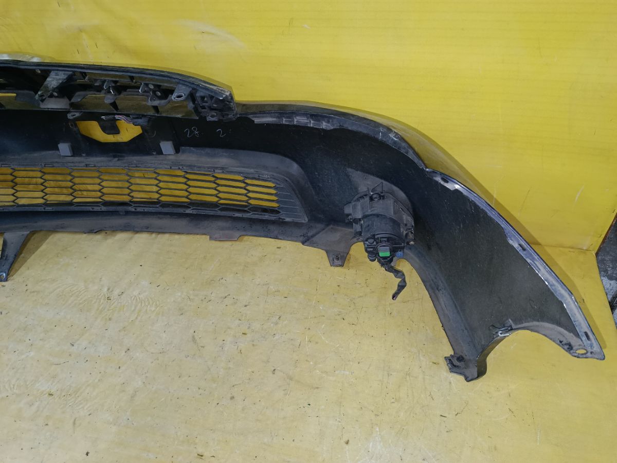 Бампер 0D-2 0D-2,52119-44440 на Toyota Isis ZGM10G Фото 10