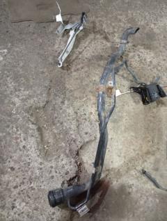 Заливная горловина топливного бака 77201-32190 на Toyota Allion AZT240 1AZ-FSE Фото 4