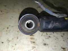 Стойка амортизатора 48520-30272 на Toyota Crown GRS200 4GR-FSE Фото 4