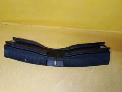 Обшивка багажника 64716-52160 на Toyota Ractis NSP120 Фото 4