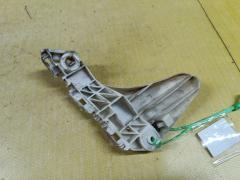 Крепление бампера 52535-52080 на Toyota Ractis SCP100 Фото 8