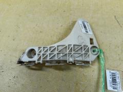 Крепление бампера 52536-52090 на Toyota Ractis SCP100 Фото 6