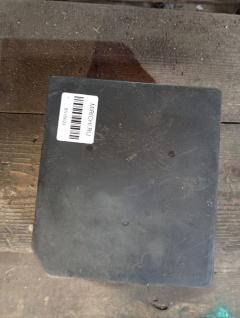 Блок предохранителей на Nissan Note E11 HR15DE Фото 8