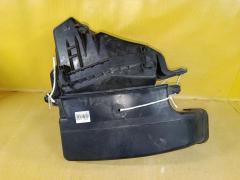 Корпус воздушного фильтра на Toyota Crown Majesta UZS186 3UZ-FE Фото 5