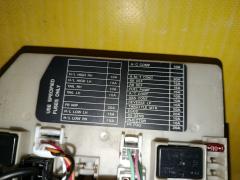 Блок предохранителей на Nissan March AK12 CR12DE Фото 6