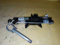 Домкрат на Mazda Axela BL5FP Фото 3