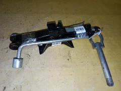 Домкрат на Mazda Axela BL5FP Фото 4