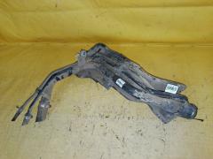 Заливная горловина топливного бака на Toyota Ractis SCP100 2SZ-FE Фото 3