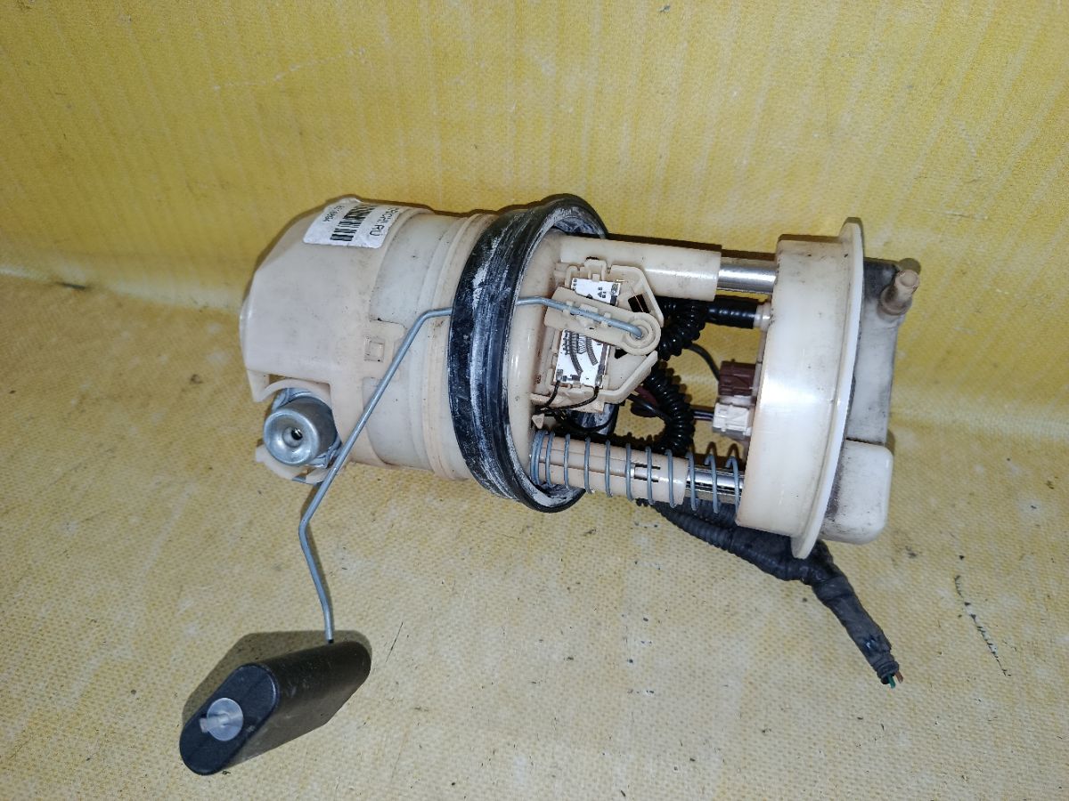 Бензонасос 17040-1FA1A на Nissan Note E11 HR15DE Фото 5