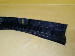 Обшивка багажника 64716-52061 на Toyota Ist NCP60 Фото 8