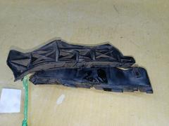 Крепление бампера на Toyota Ist NCP60 Фото 7