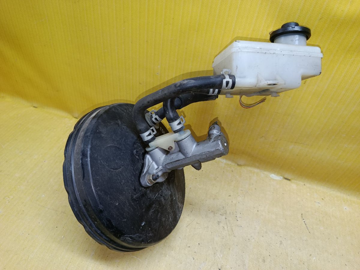 Главный тормозной цилиндр 47201-46040, 47201-52180 на Toyota Ist NCP60 2NZ-FE Фото 5 Главный тормозной цилиндр 47201-46040, 47201-52180 на Toyota Ist NCP60 2NZ-FE Фото 5