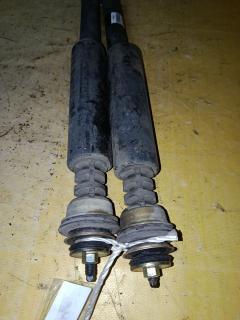 Амортизатор на Toyota Ist NCP60 Фото 5