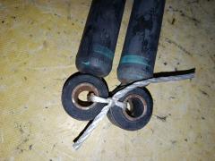 Амортизатор на Toyota Ist NCP60 Фото 6