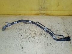 Заливная горловина топливного бака 77201-28240, 77201-28290 на Toyota Noah AZR60G 1AZ-FSE Фото 4