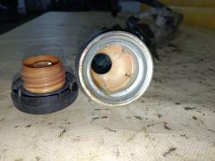 Заливная горловина топливного бака 77201-28240, 77201-28290 на Toyota Noah AZR60G 1AZ-FSE Фото 5